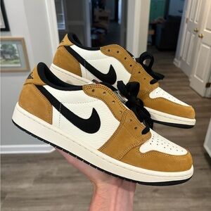 Air Jordan 1 Low 'Rookie Of The Year' Men's Size 7-10.5 BRAND NEW | CZ0790-107